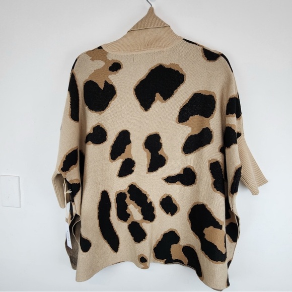 NWT💫 Leopard 🐆 Print Turtleneck Oversized Sweater - Picture 1 of 8